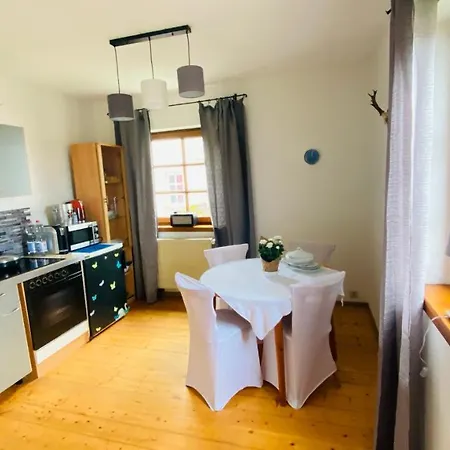 Apartment Familienurlaub Im Schloss Neben Wildpark Fockelberg