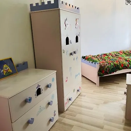 Familienurlaub Im Schloss Neben Wildpark Apartment Fockelberg