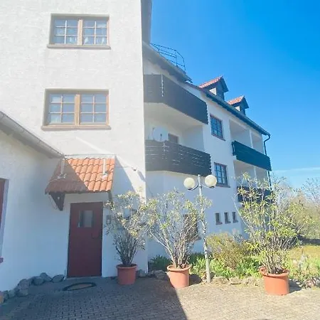 Apartment Familienurlaub Im Schloss Neben Wildpark Fockelberg