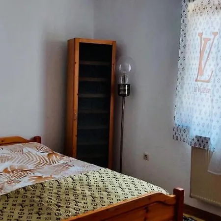 Apartment Familienurlaub Im Schloß Neben Wildpark Fockelberg